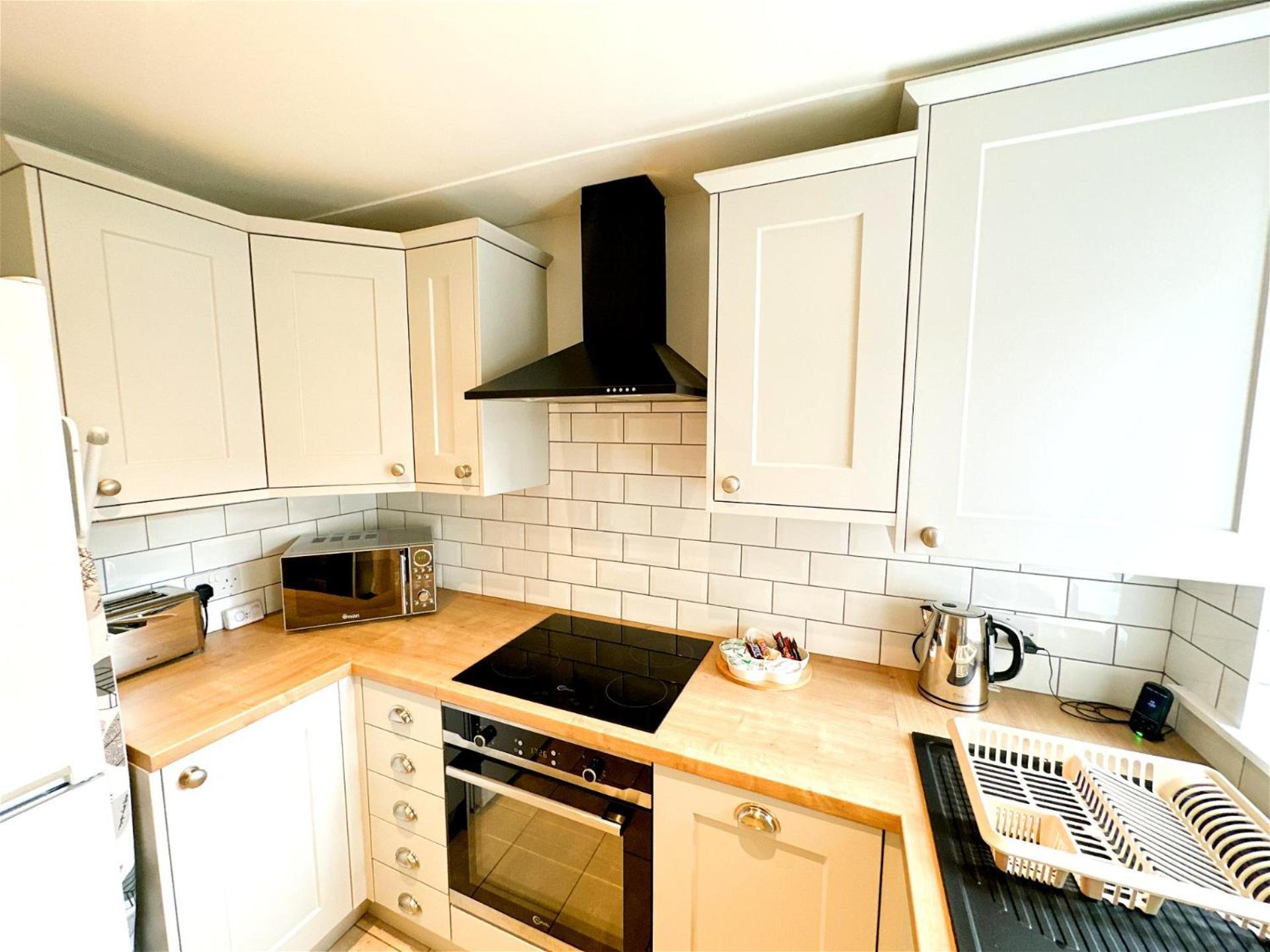 Country Cottage With Church View And Fireplace Near Leeds & York 외부 사진