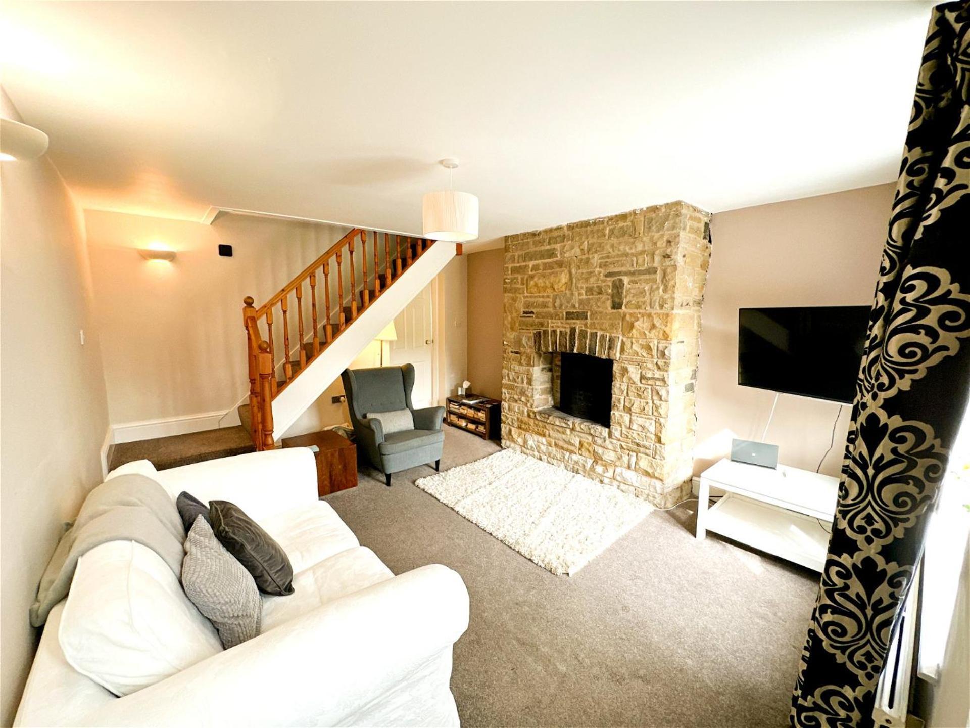 Country Cottage With Church View And Fireplace Near Leeds & York 외부 사진